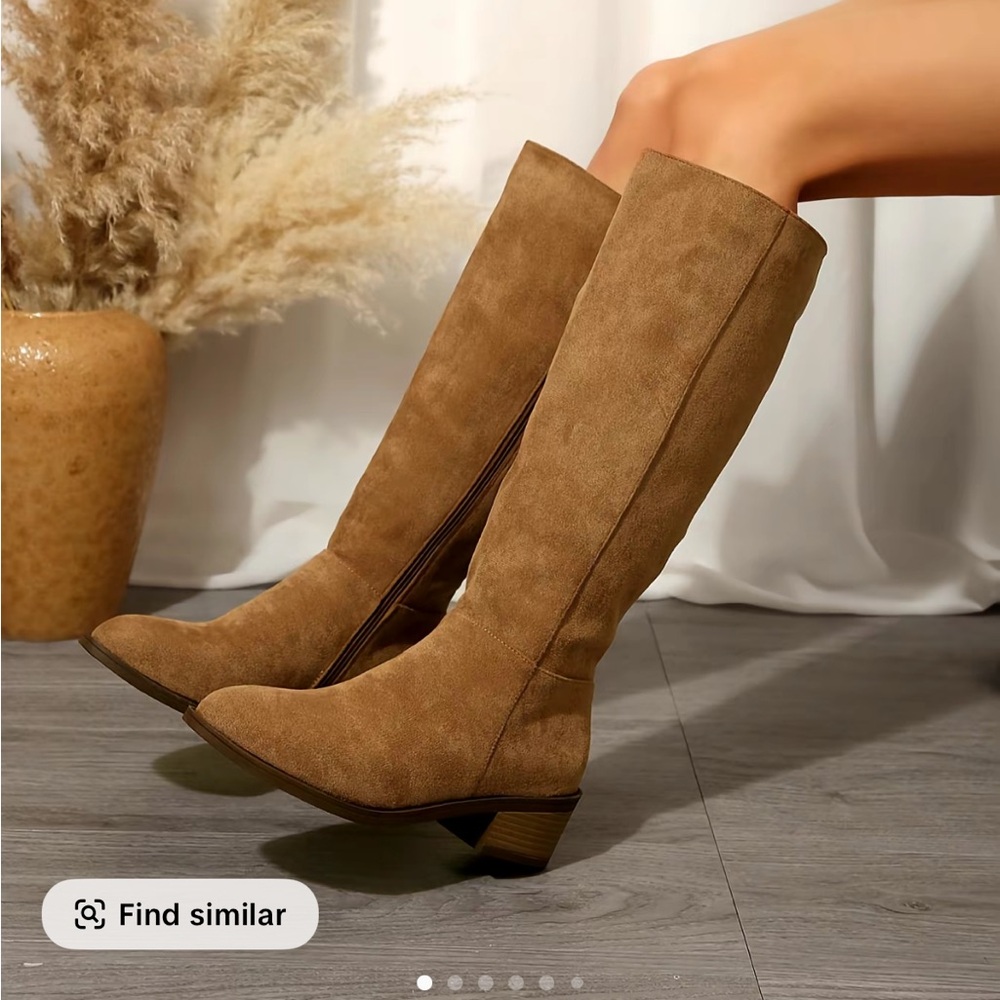Elegant Tan Knee-High Women's Boots
